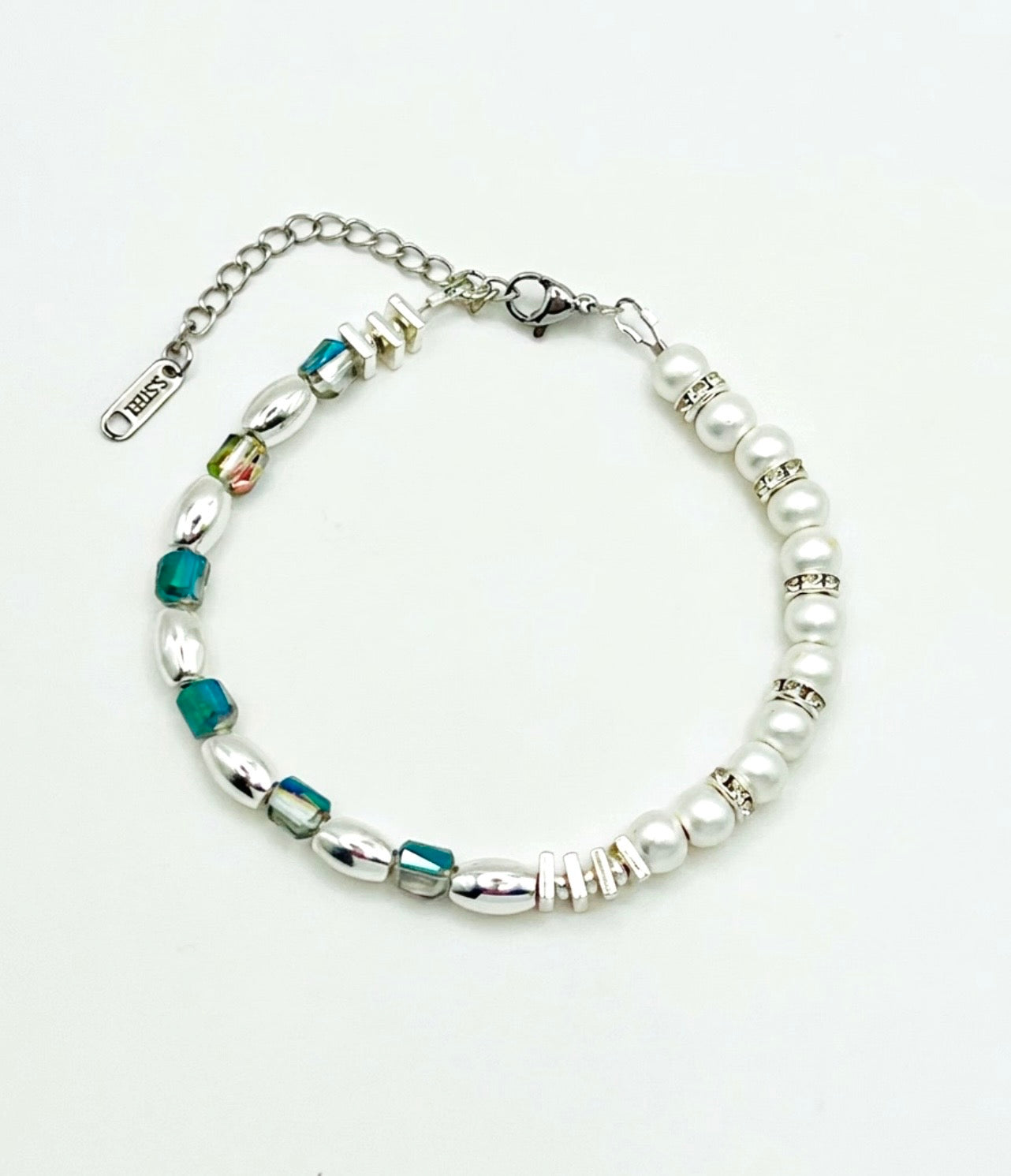 White Stone & Ash Transparent Glass Bead Bracelet – Silver Stainless Steel