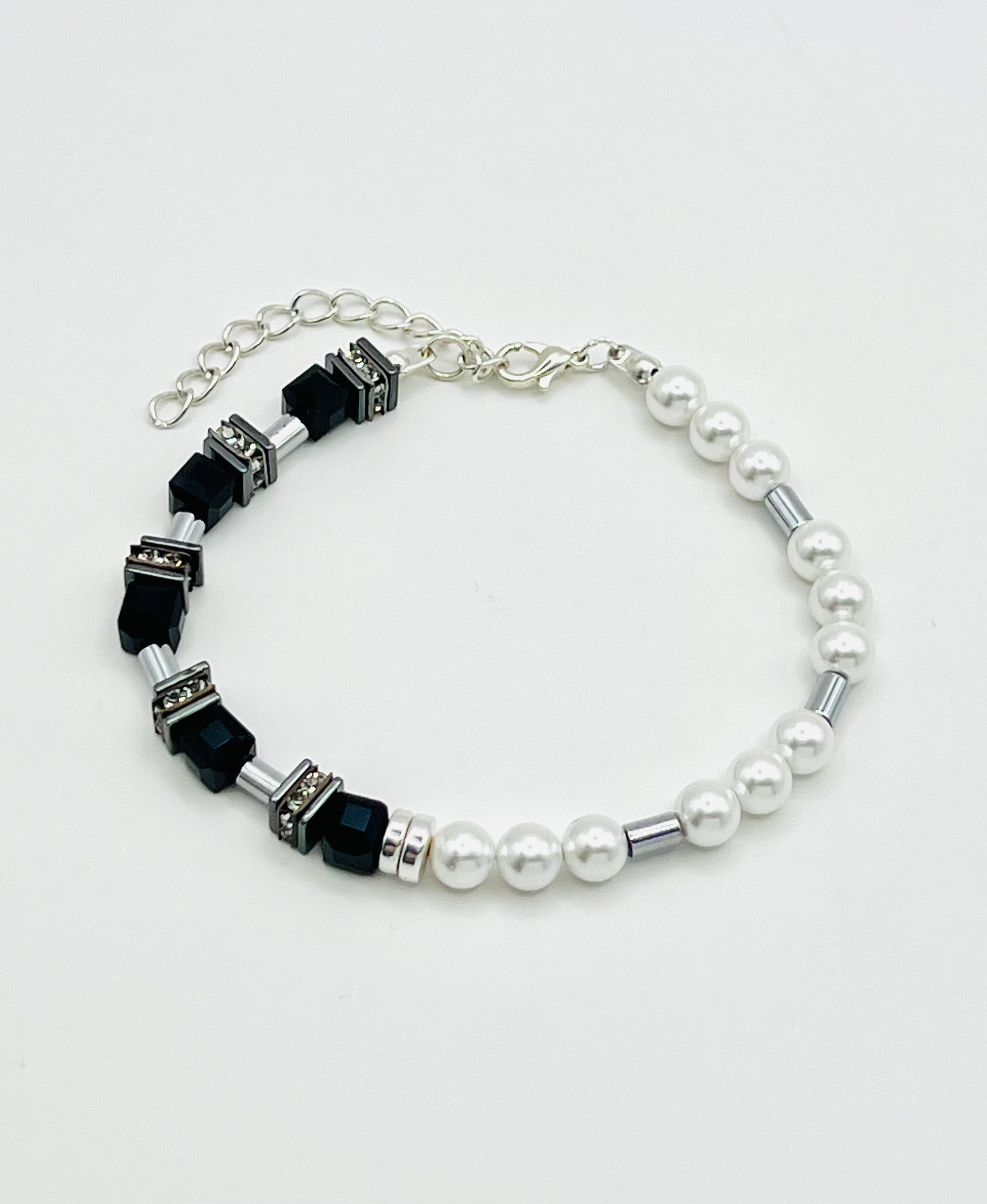 Black and White Glass & Stone Bracelet – Silver-Plated