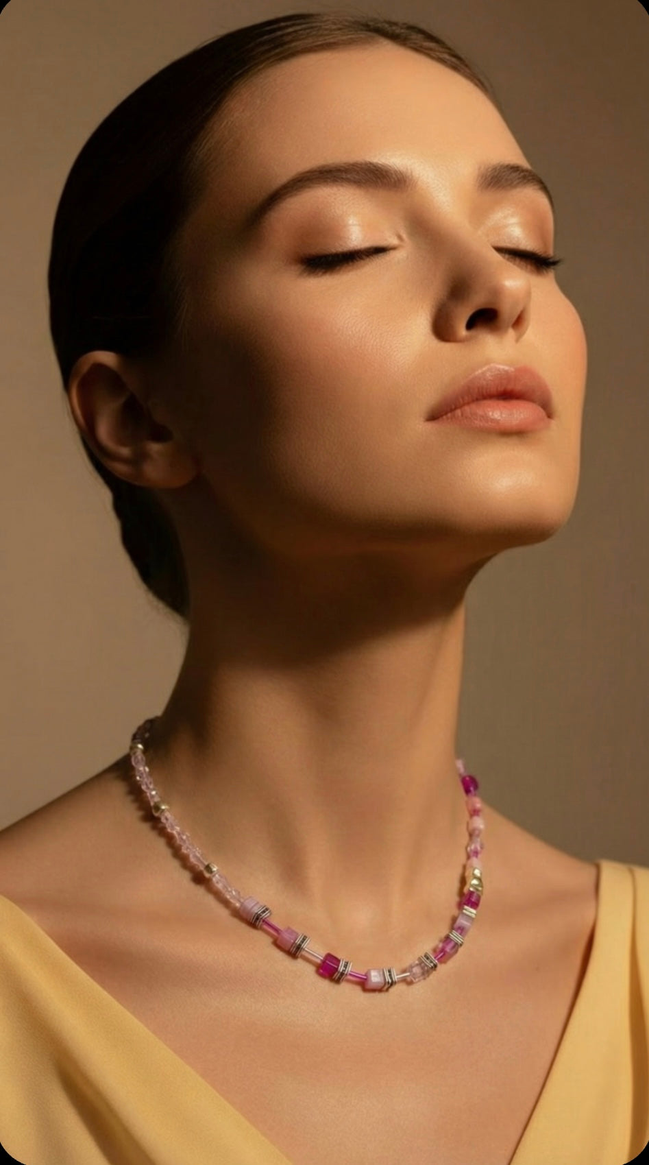 Rose Pink Crystal Glass Necklace Made with Natural Stones and a Silver-Plated Clasp – Women’s Jewellery