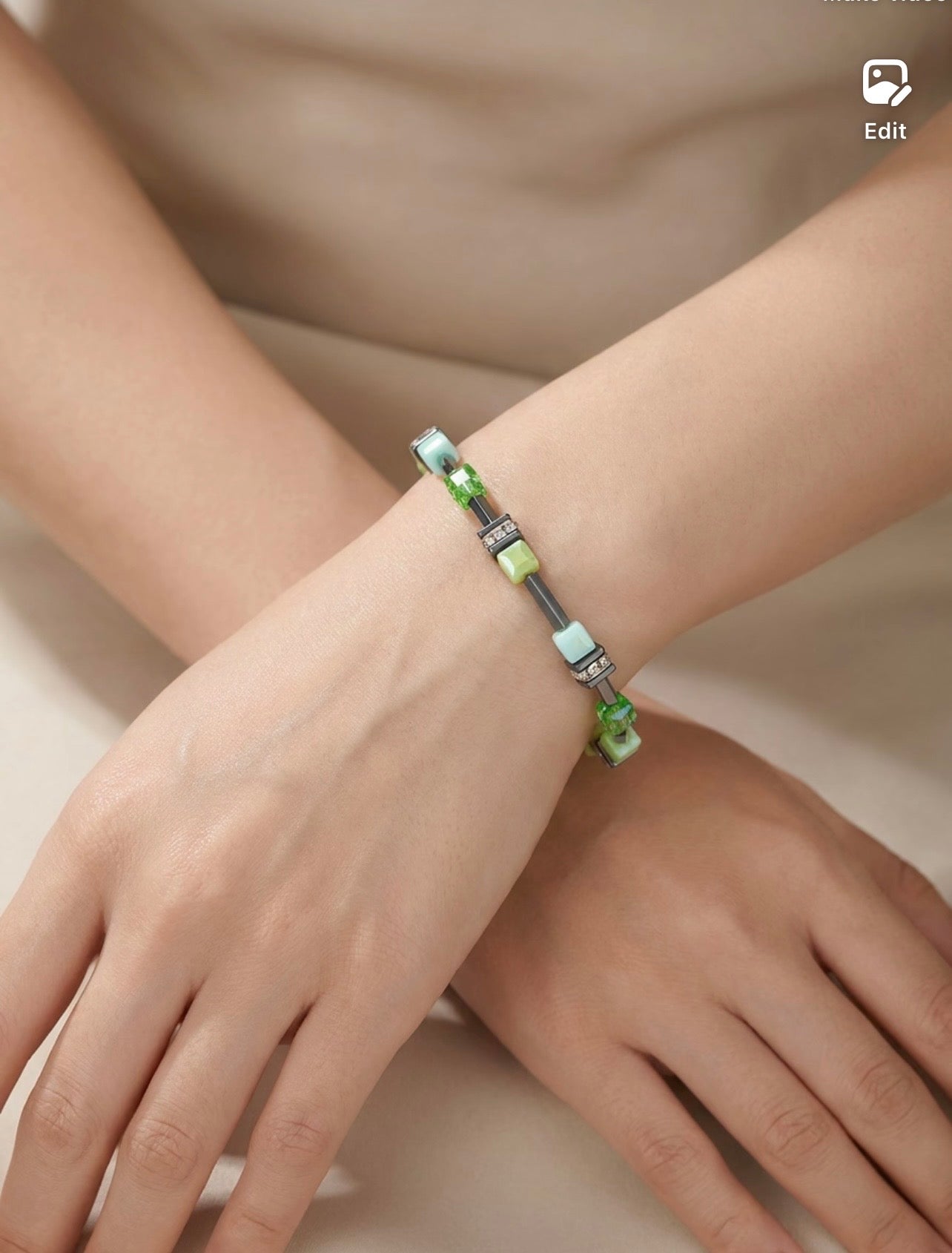 Green Glass Stones Bracelet – Silver Steel